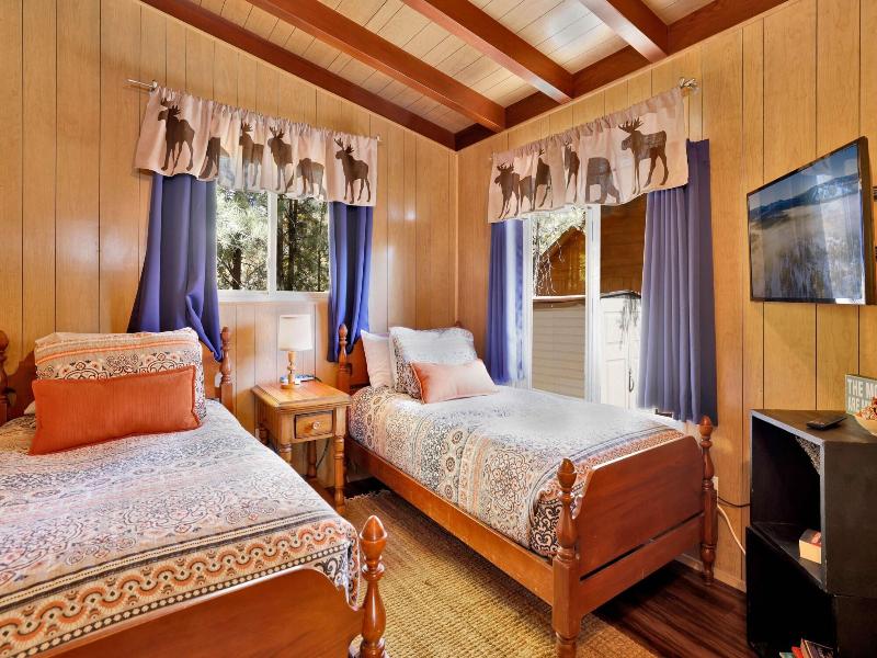 Ski View Chalet #2215 image