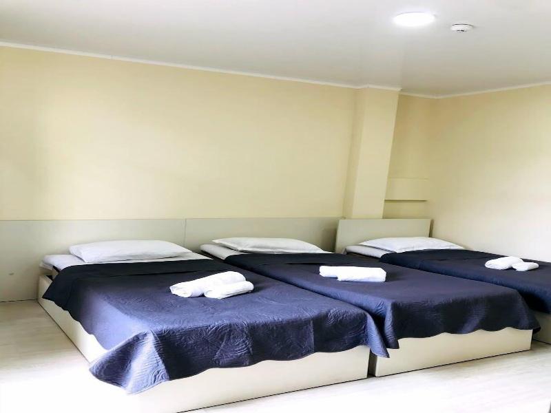 Hotel Gurya image