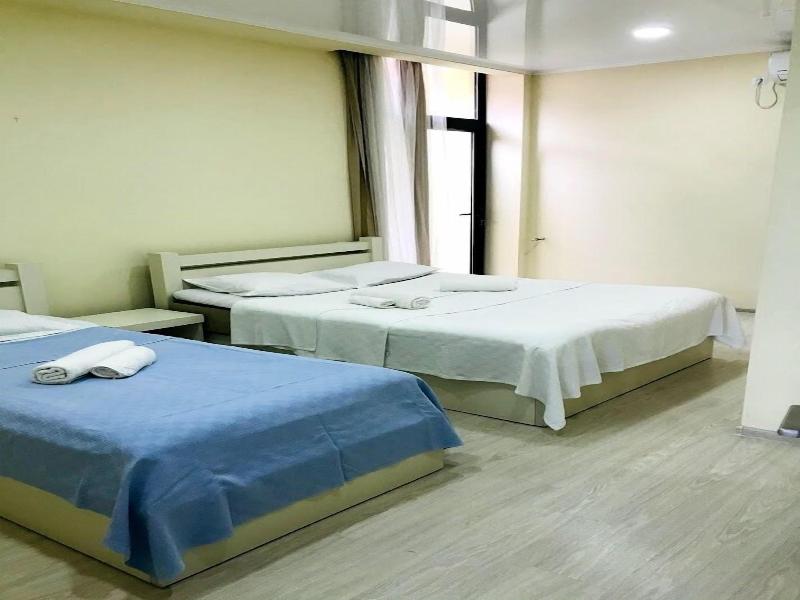 Hotel Gurya image
