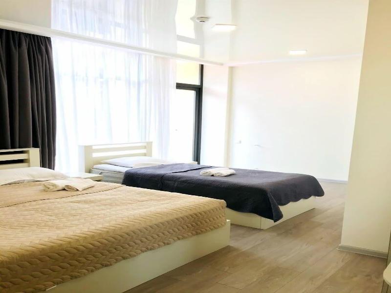 Hotel Gurya image