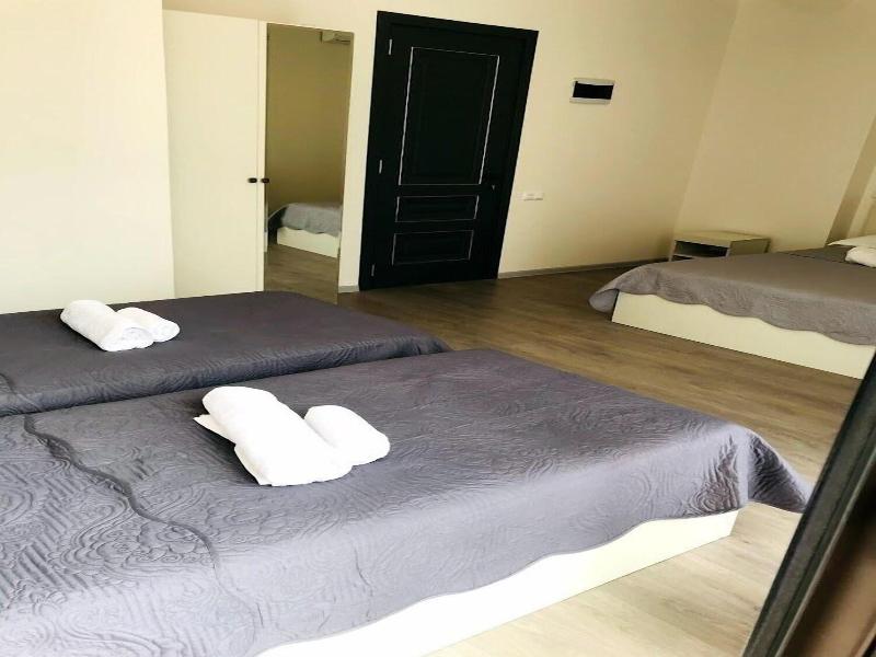 Hotel Gurya image