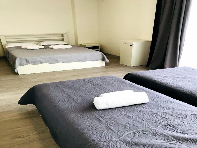Hotel Gurya image