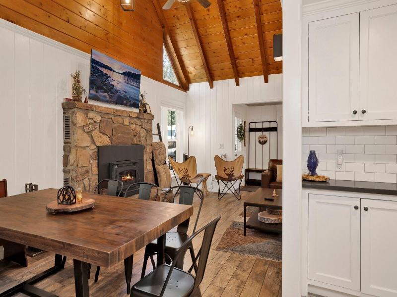 Twin Pines Lodge #2458 image