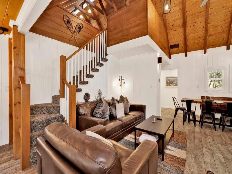 Twin Pines Lodge #2458 image