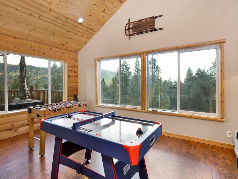 Silver Tip Chalet #2141 image