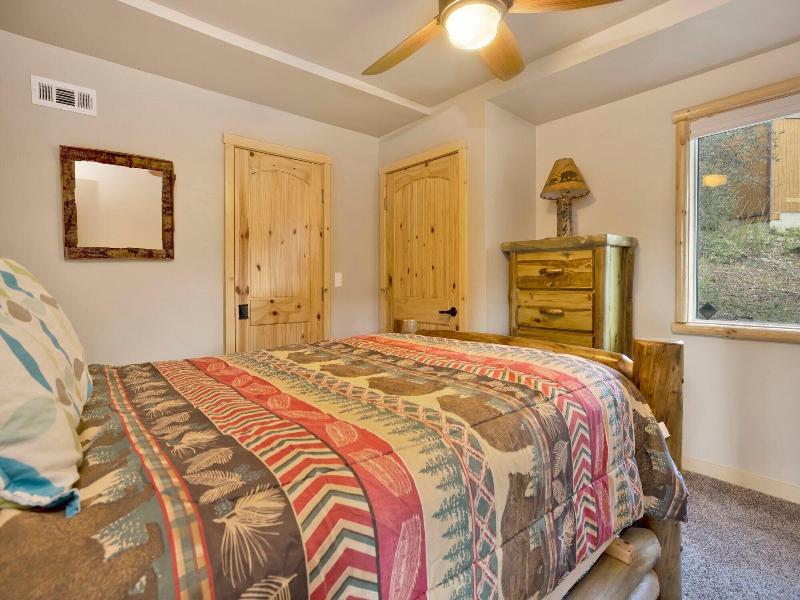 Silver Tip Chalet #2141 image