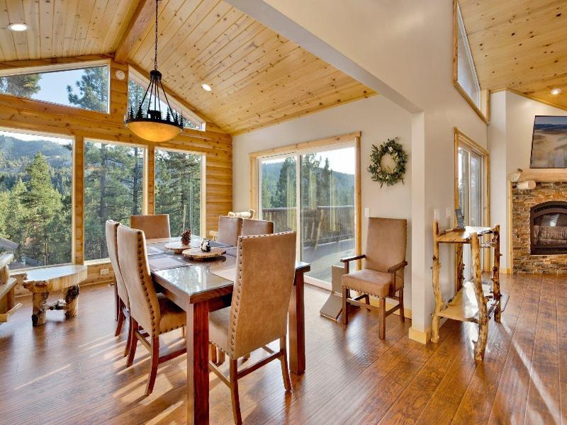 Silver Tip Chalet #2141 image