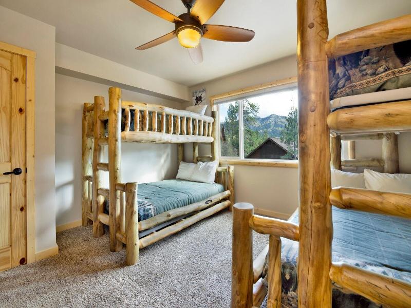 Silver Tip Chalet #2141 image