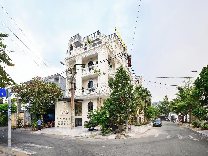 Ly Ly Hotel 2 image