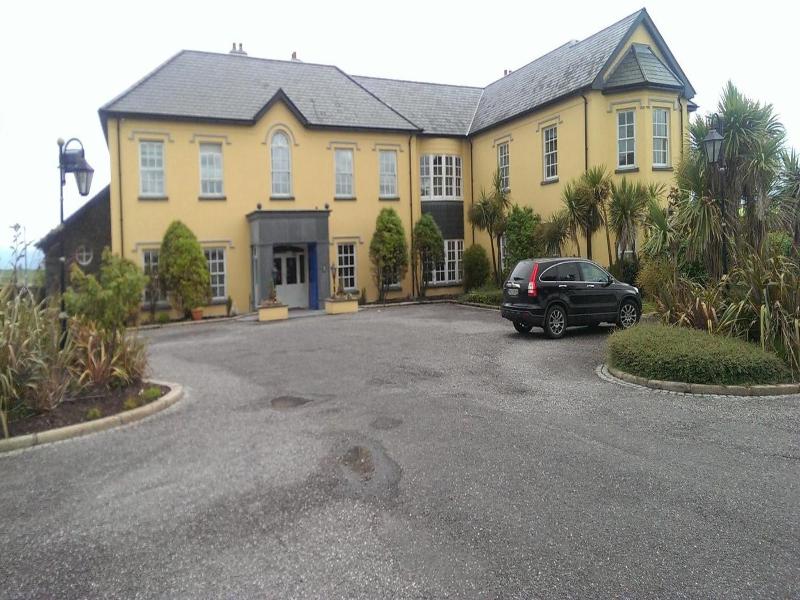Emlagh House image