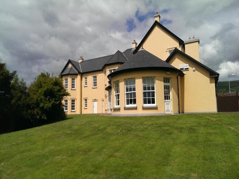 Emlagh House image