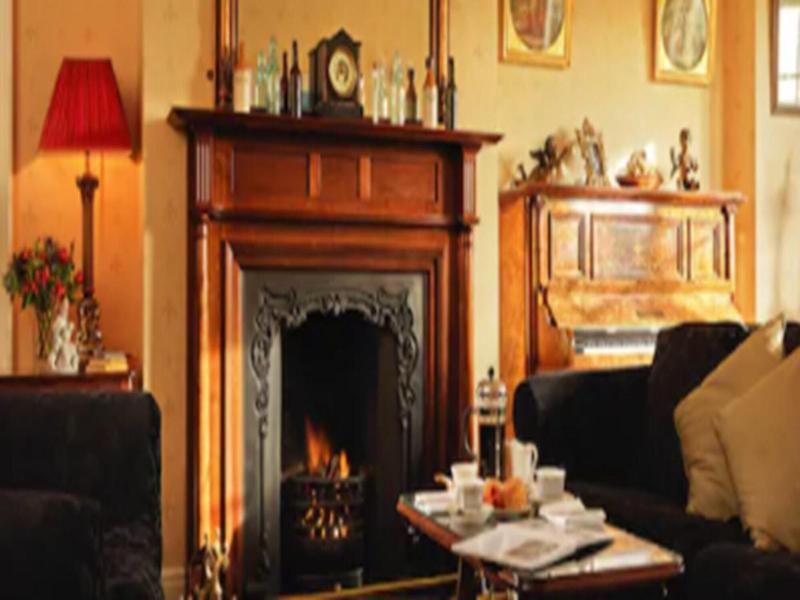 Emlagh House image
