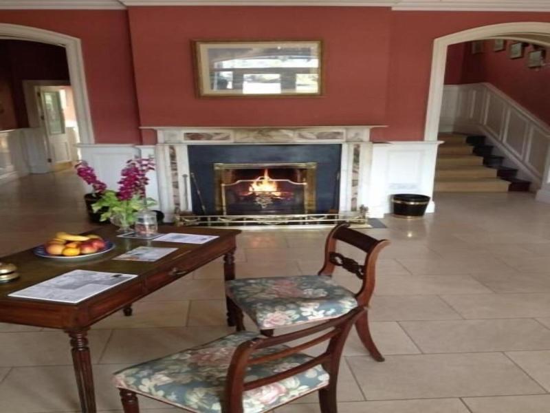 Emlagh House image