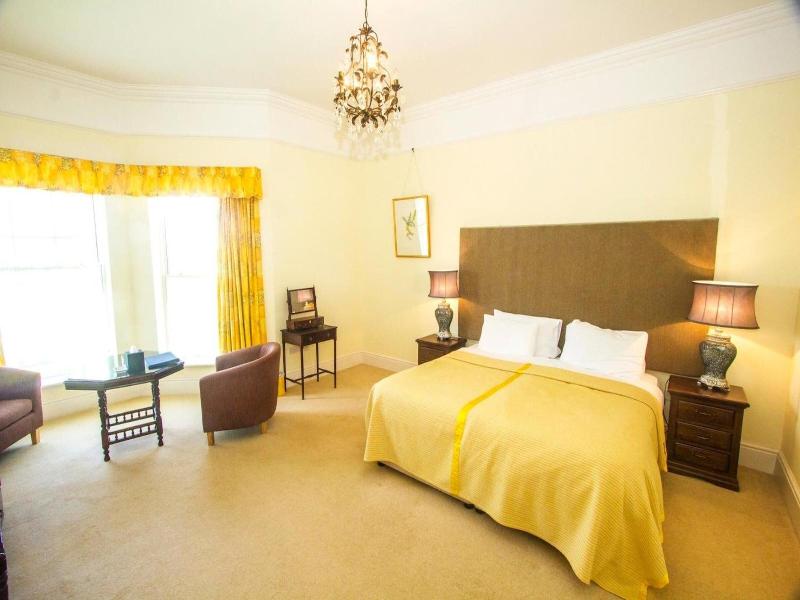 Emlagh House image