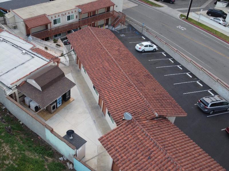 New American Inn And Suites image