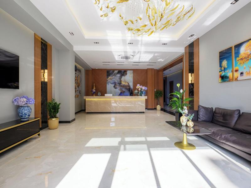 Consti Hotel Tashkent image