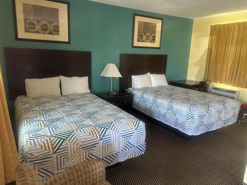 Tropical Palm Motel image