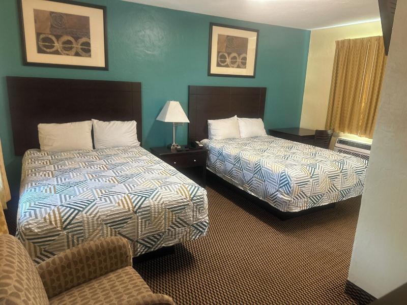 Tropical Palm Motel image
