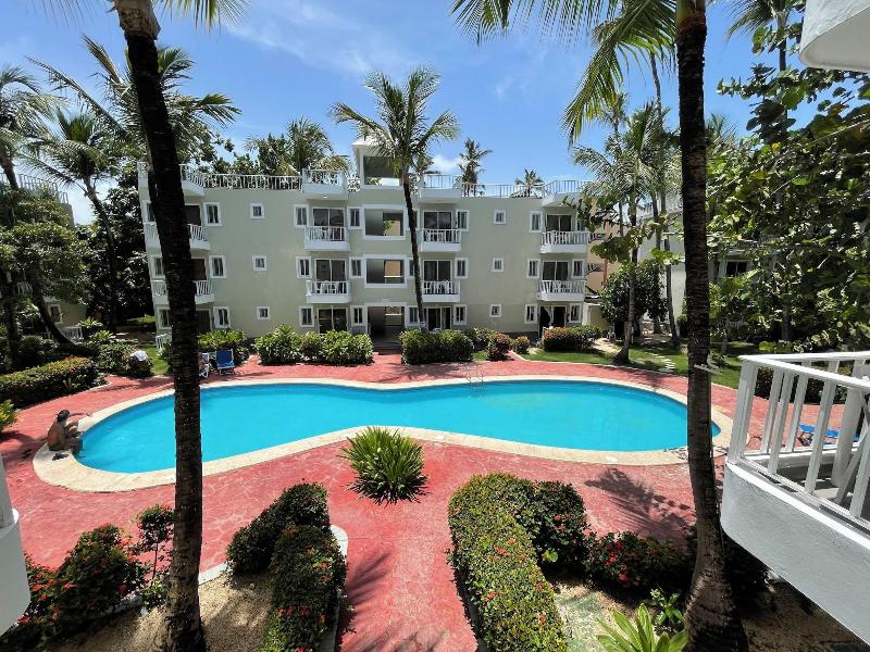 Punta Cana Paradise Studios Beach Pool image
