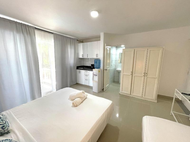 Punta Cana Paradise Studios Beach Pool image