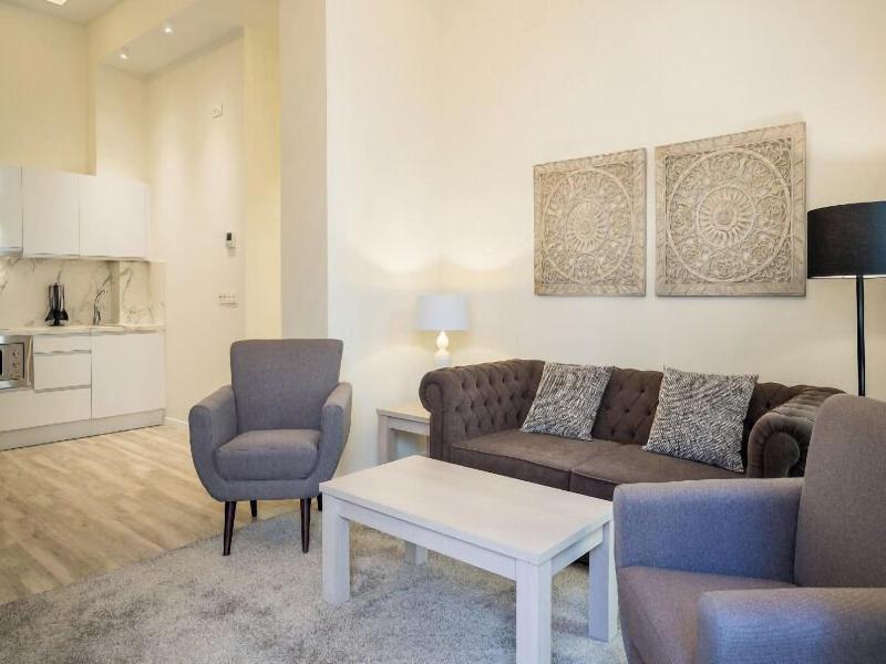 Fresh Velazquez Apartments image