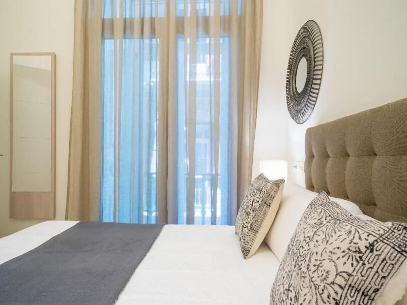 Fresh Velazquez Apartments image