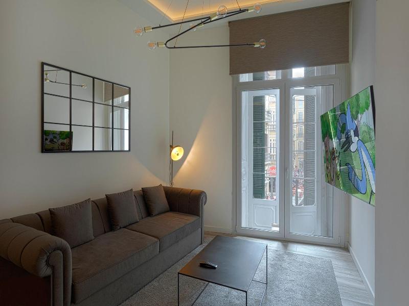 Fresh Velazquez Apartments image