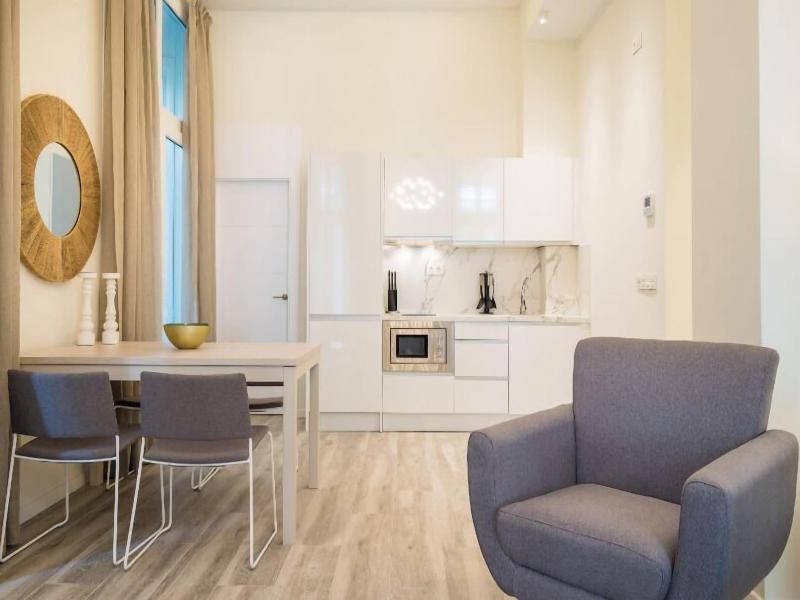 Fresh Velazquez Apartments image