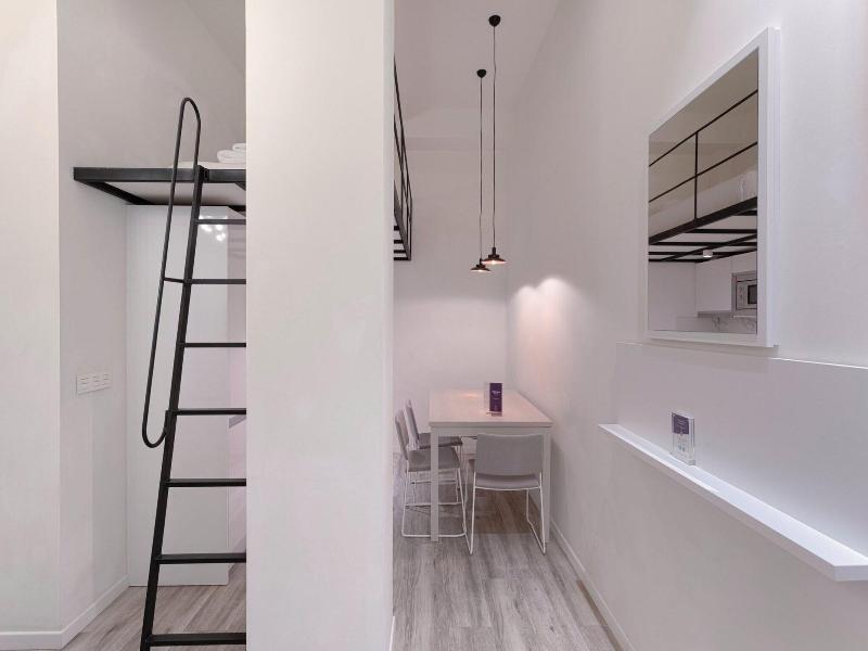 Fresh Velazquez Apartments image