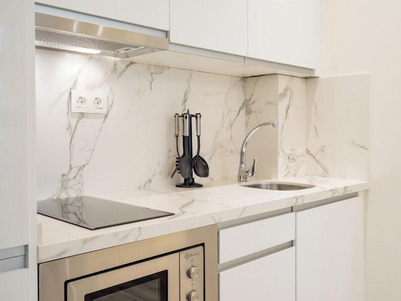 Fresh Velazquez Apartments image