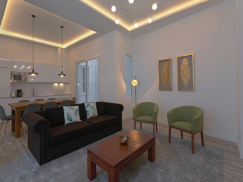 Fresh Velazquez Apartments image