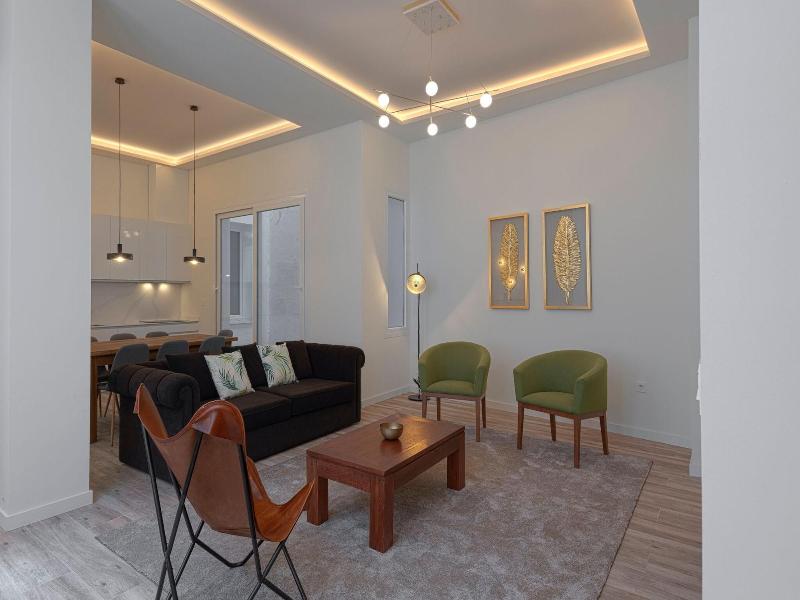 Fresh Velazquez Apartments image