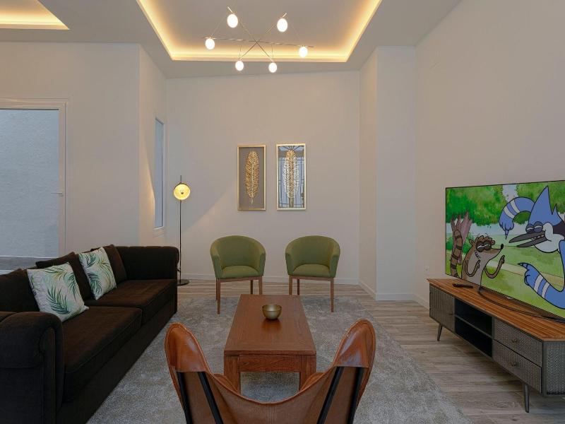 Fresh Velazquez Apartments image