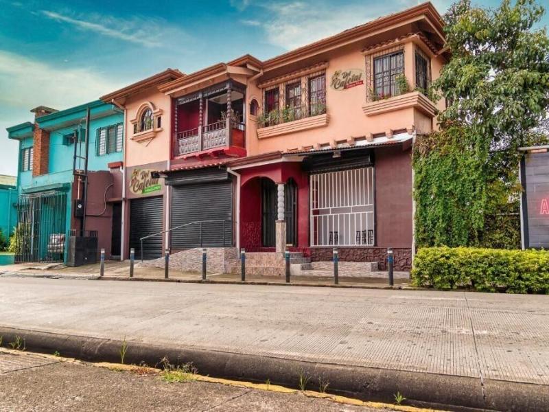 Del Cafetal Cr image