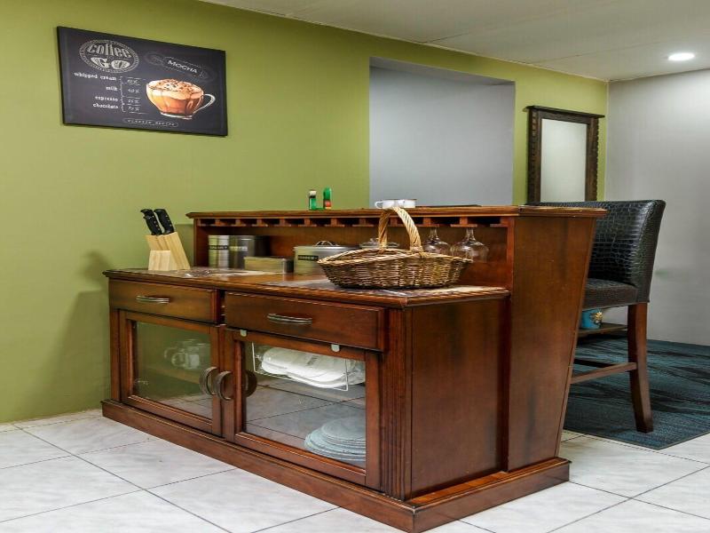 Del Cafetal Cr image