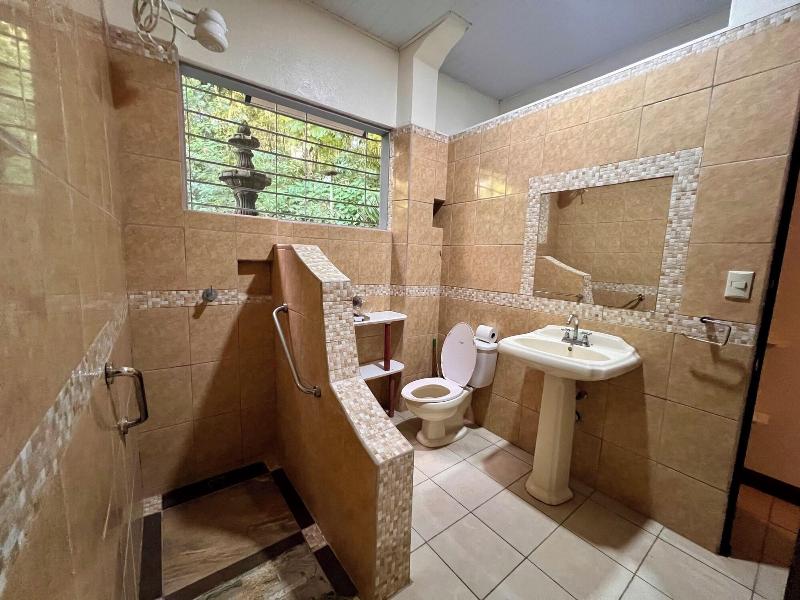 Zen Zaru Beautiful Hidden Hotel image