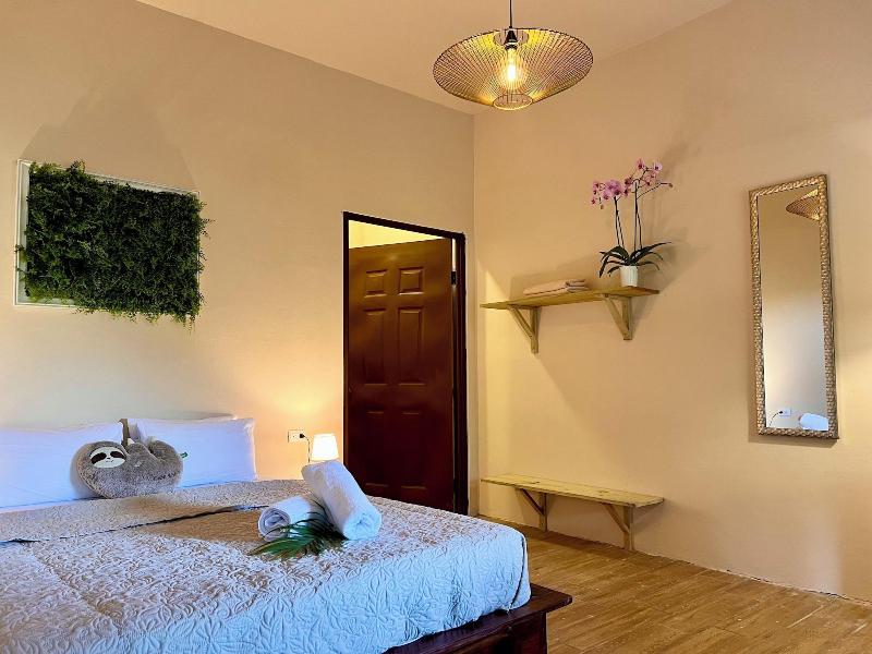 Zen Zaru Beautiful Hidden Hotel image