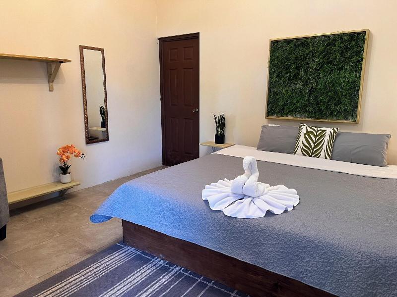 Zen Zaru Beautiful Hidden Hotel image