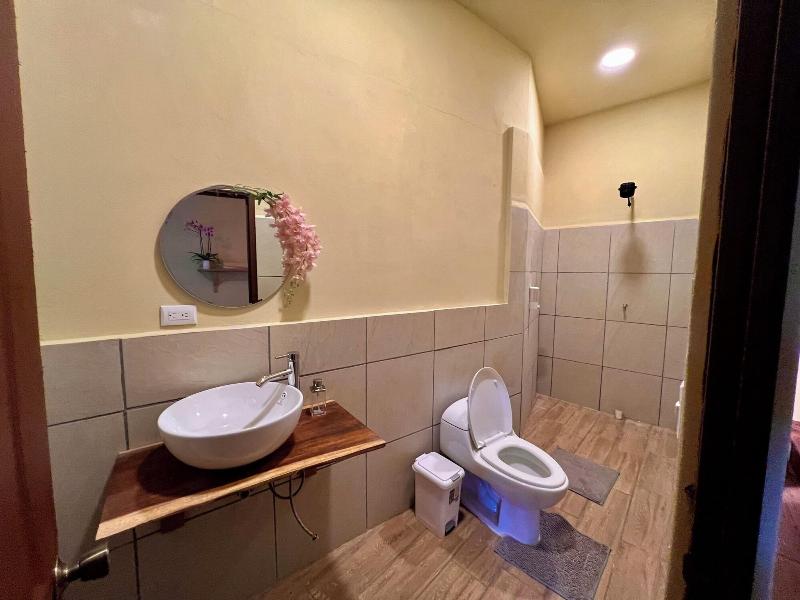 Zen Zaru Beautiful Hidden Hotel image