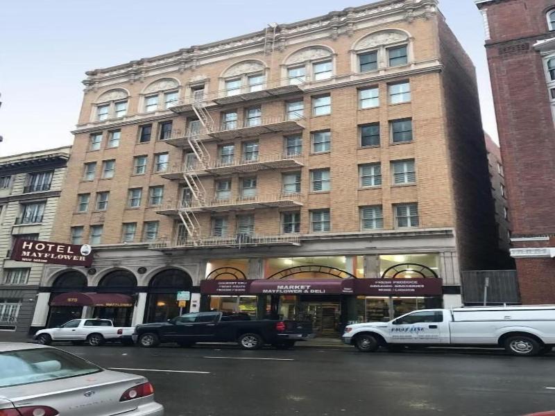 Mayflower Hotel image