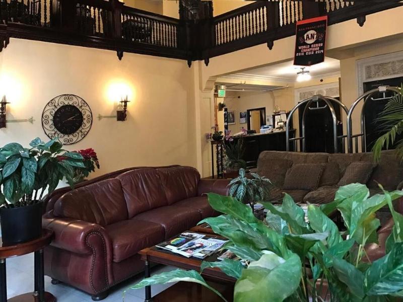 Mayflower Hotel image
