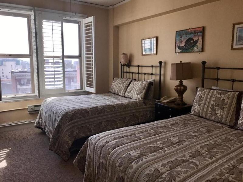 Mayflower Hotel image