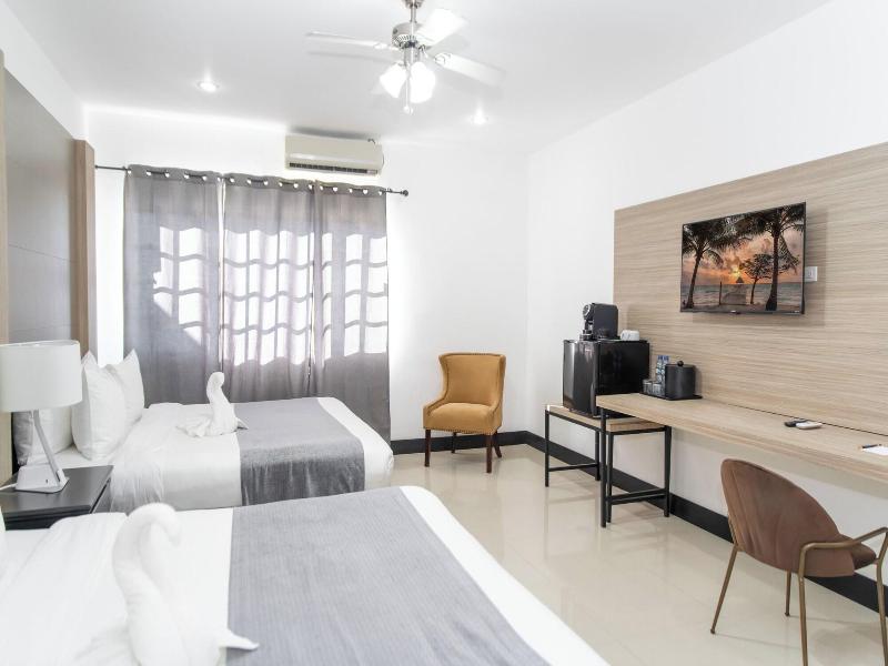 Pickwick Park View Hotel image