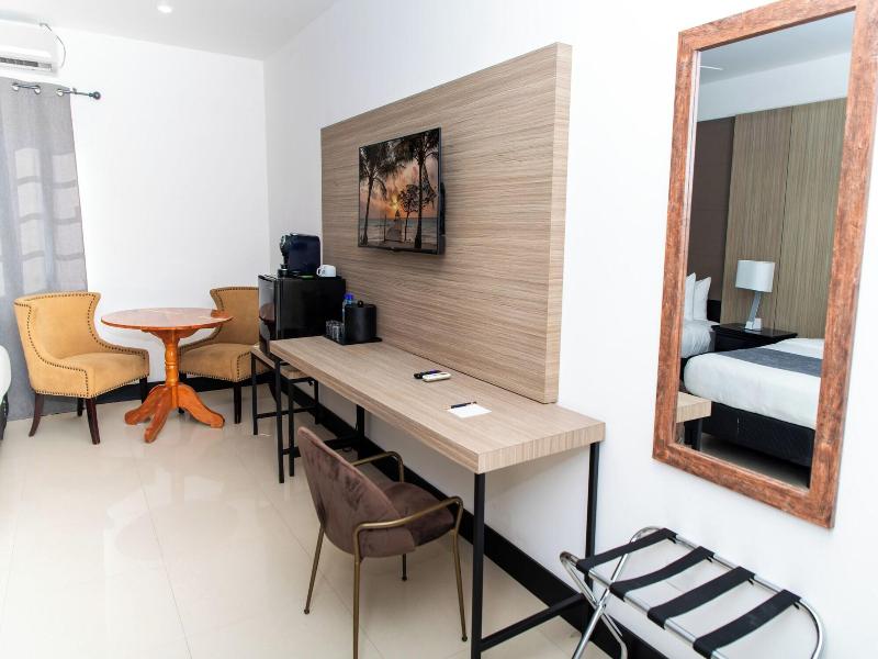 Pickwick Park View Hotel image