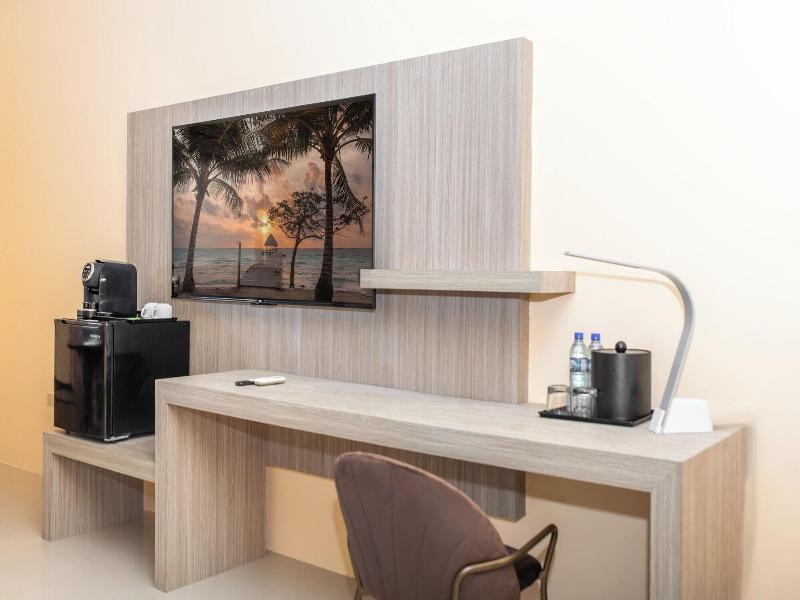 Pickwick Park View Hotel image