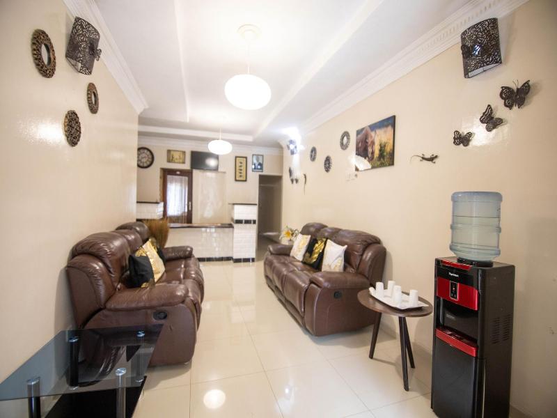Wild Trekkers Lodge image