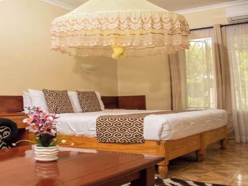 Wild Trekkers Lodge image