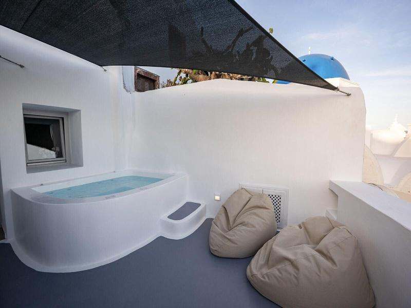 Three Domes Oia - An Iconic Collection image