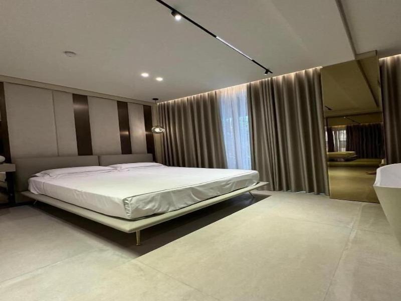 Hotel Miramare image