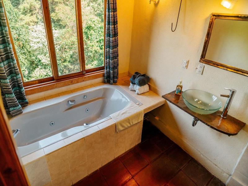 Jenna's River Bed & Breakfast image